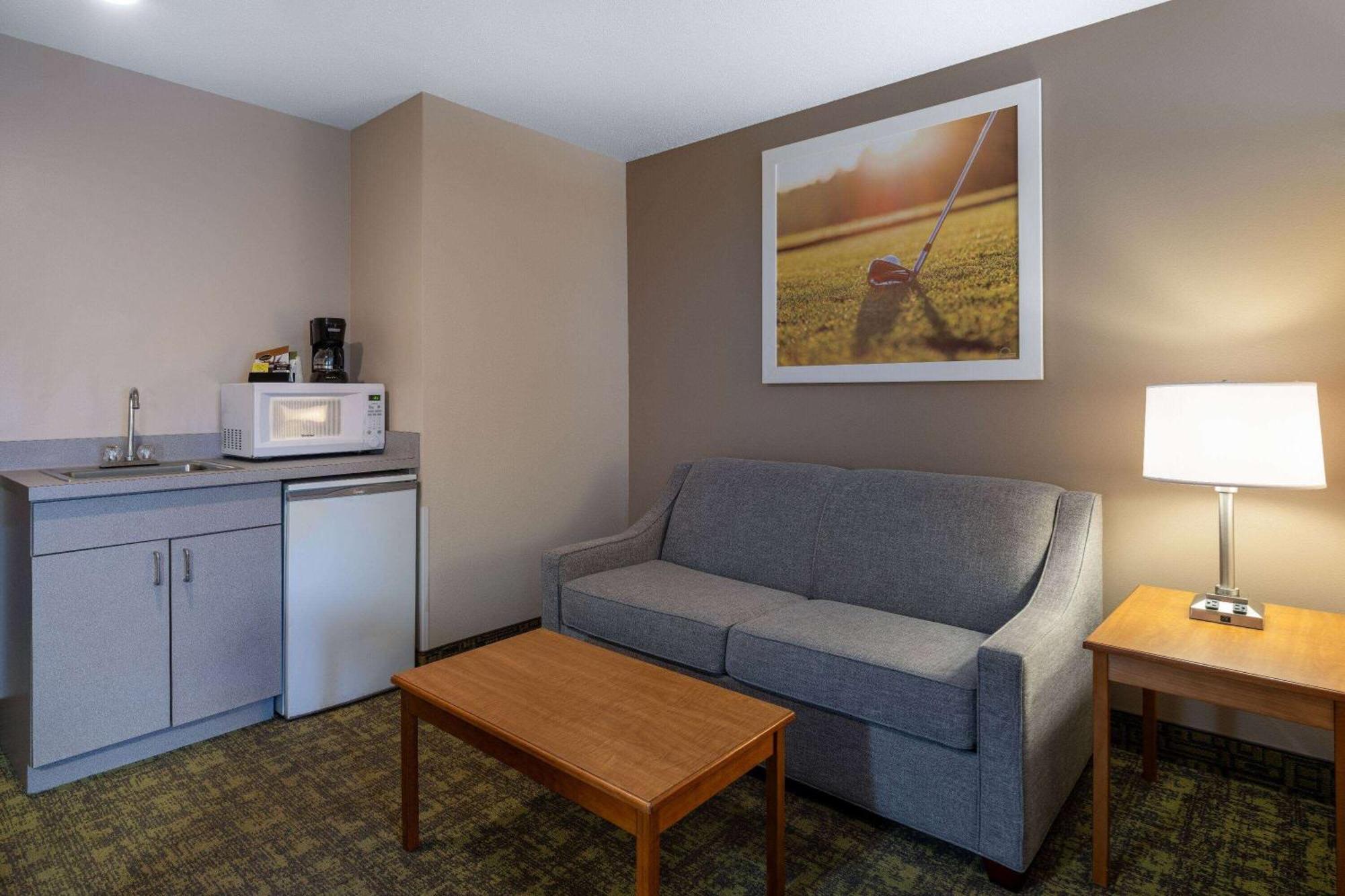 Days Inn & Suites By Wyndham Madison Ngoại thất bức ảnh