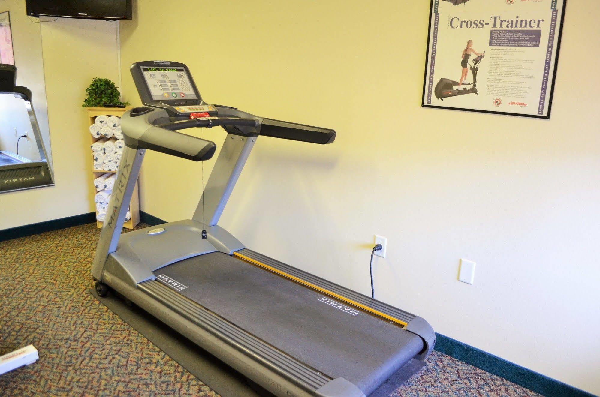 Days Inn & Suites By Wyndham Madison Ngoại thất bức ảnh