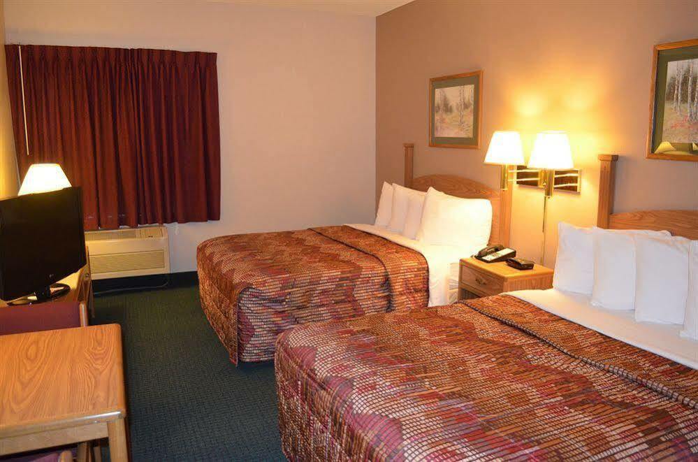 Days Inn & Suites By Wyndham Madison Ngoại thất bức ảnh